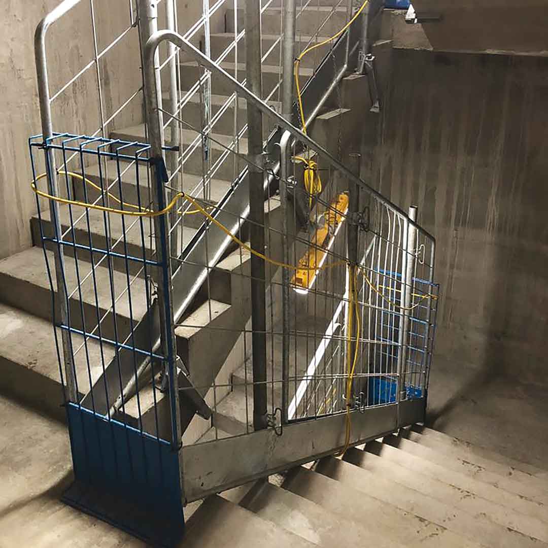 V Stair Barrier