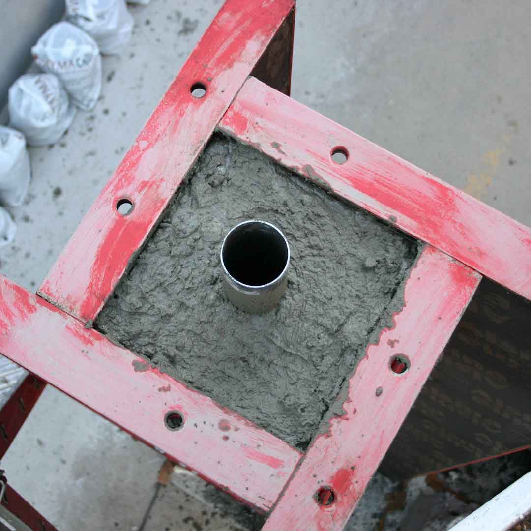 Cylindrical Levelling Element for Fall Arrest Systems