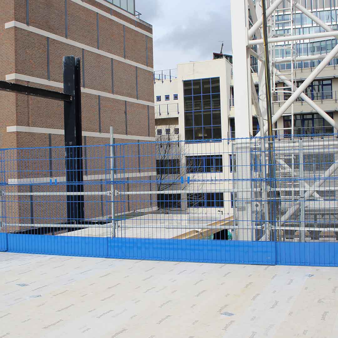 Edge Protection Make Up Barrier (2.6m) with 90° return